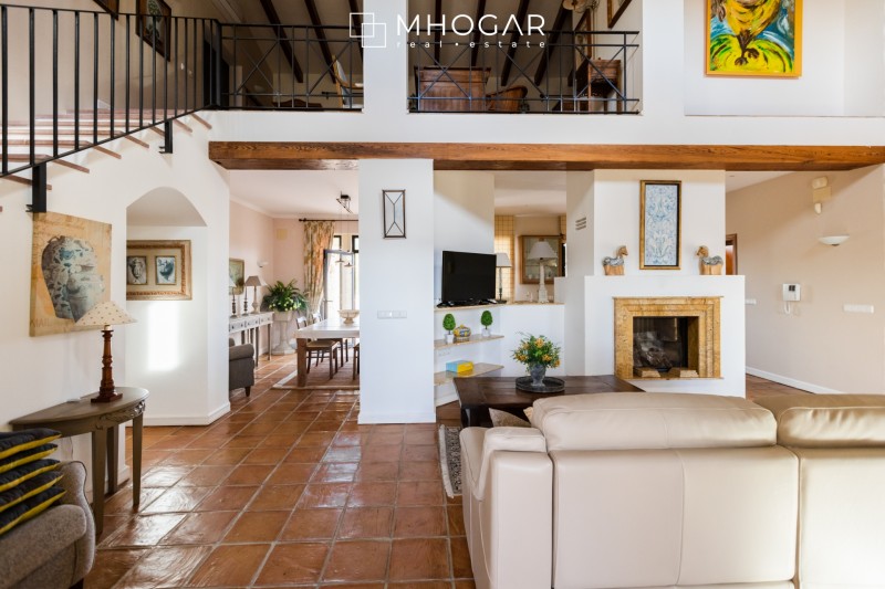 Rústica Elegancia - Casa de Campo a la venta en Benissa!